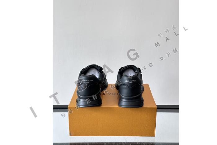 ���̺���  ����  ����Ŀ�� YF4613 ��