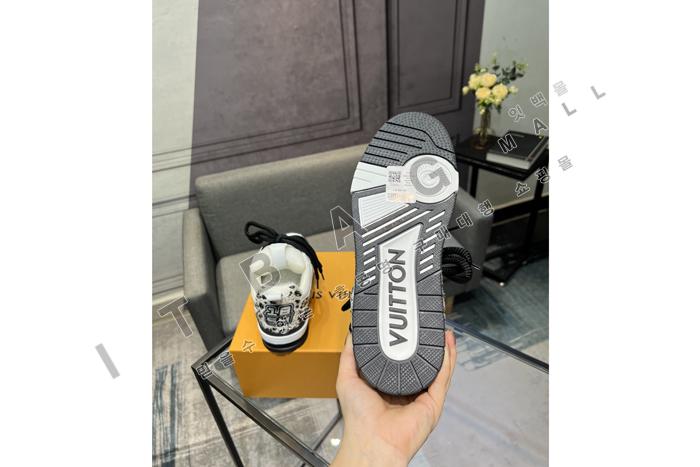 ���̺��� ������Ʈ ����Ŀ��  YF2104  ��  ��������