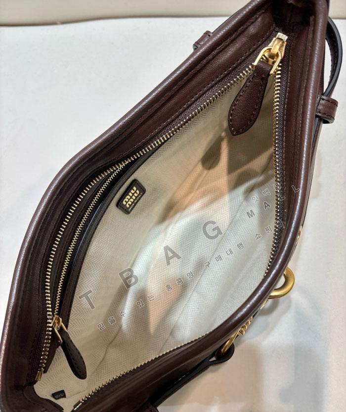 �̿�̿� ���ַ� �ƹ�ٸ� ���� ���� ��  5BC182   25/�Ż�