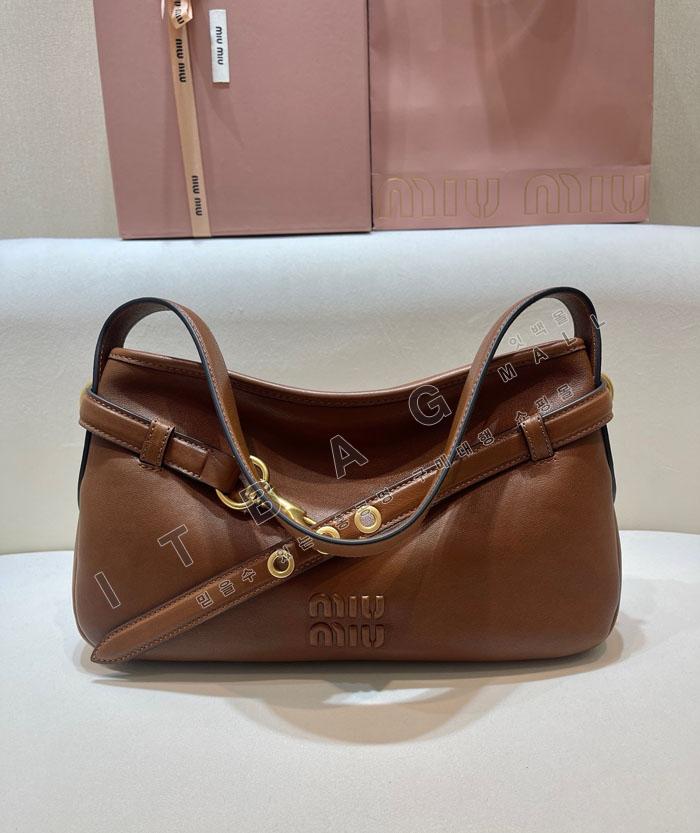 �̿�̿� ���ַ� �ƹ�ٸ� ���� ���� ��  5BC182-1   25/�Ż�