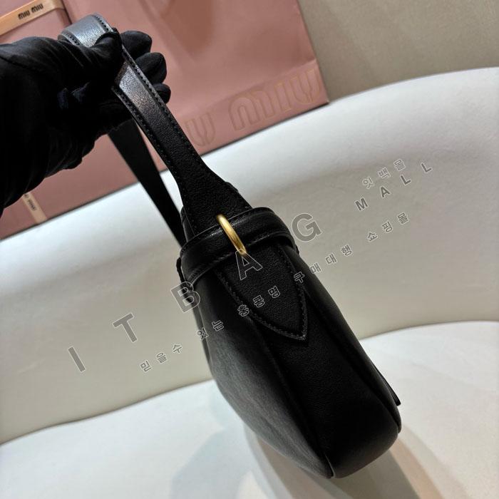 �̿�̿� ���ַ� �ƹ�ٸ� ���� ���� ��  5BC182-2   25/�Ż�