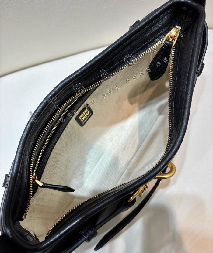 �̿�̿� ���ַ� �ƹ�ٸ� ���� ���� ��  5BC182-2   25/�Ż�