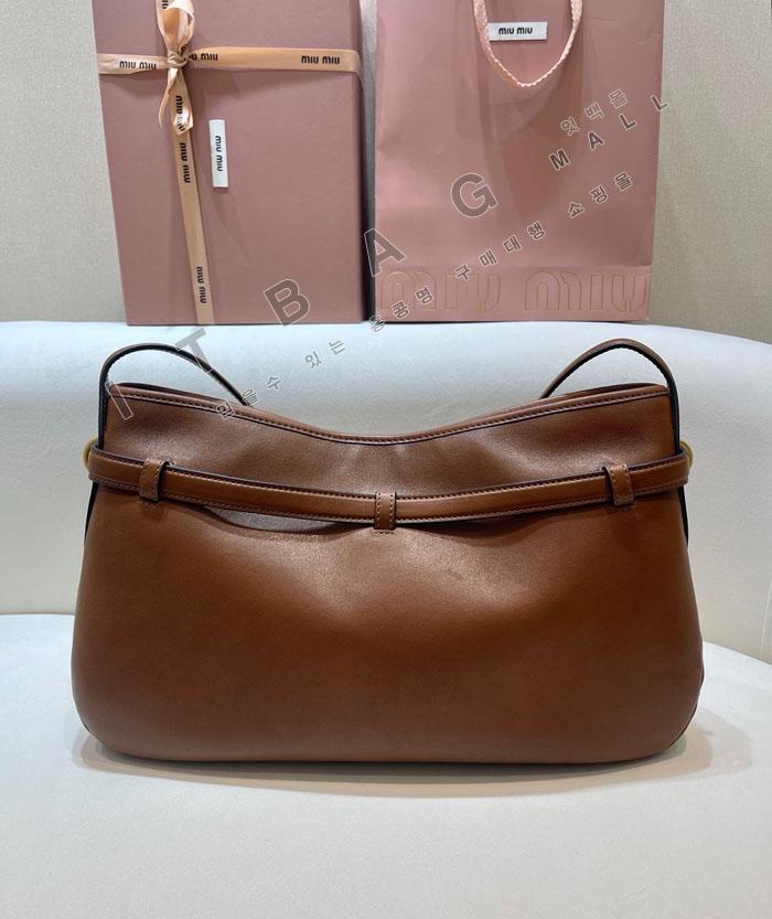 �̿�̿� �ƹ�ٸ� ���� ���� �̵�� ��  5BC181-1   25/�Ż�