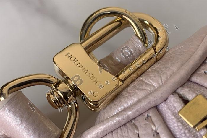 ���̺��� ���� ���ǵ� ũ�ν���  M26510-1   25/�Ż�  