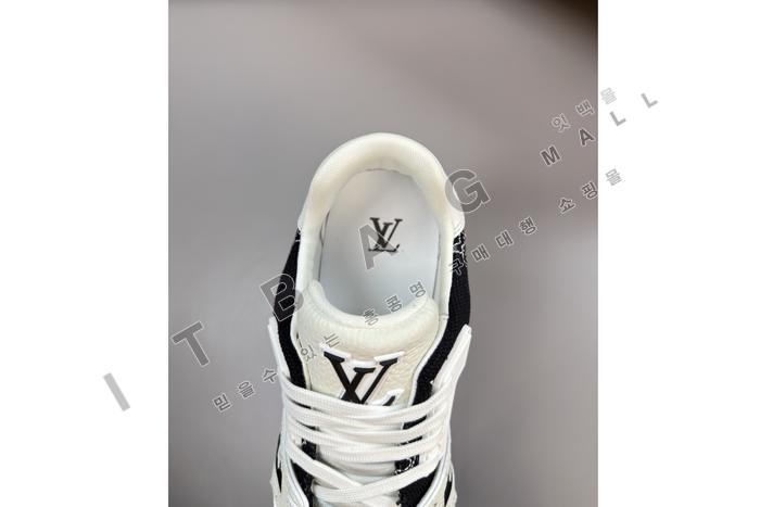 ���̺��� ���� Ʈ���̳� ����Ŀ��  YF9434 ��