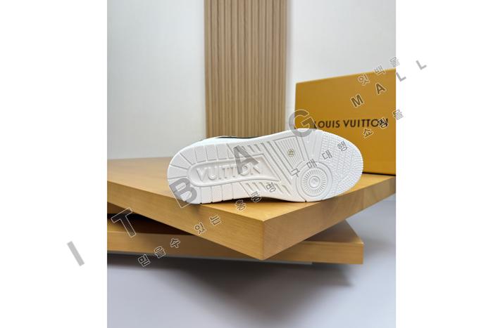 ���̺��� ���� Ʈ���̳� ����Ŀ��  YF9434-1 ��