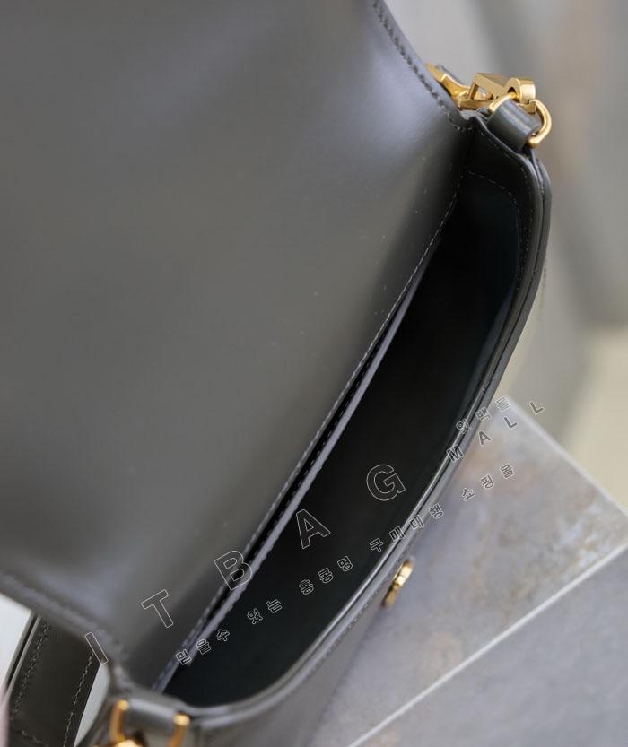 �Ի��ζ� ���׸� ����� 753824-6    24/�Ż�  �׷���