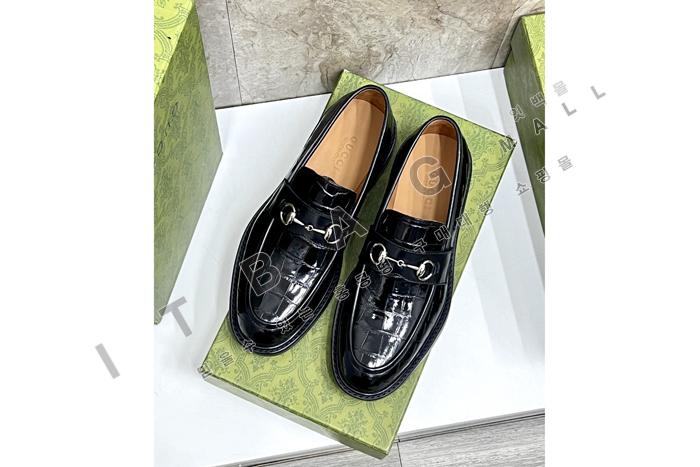 ����  ���� ����  YF6043 ��