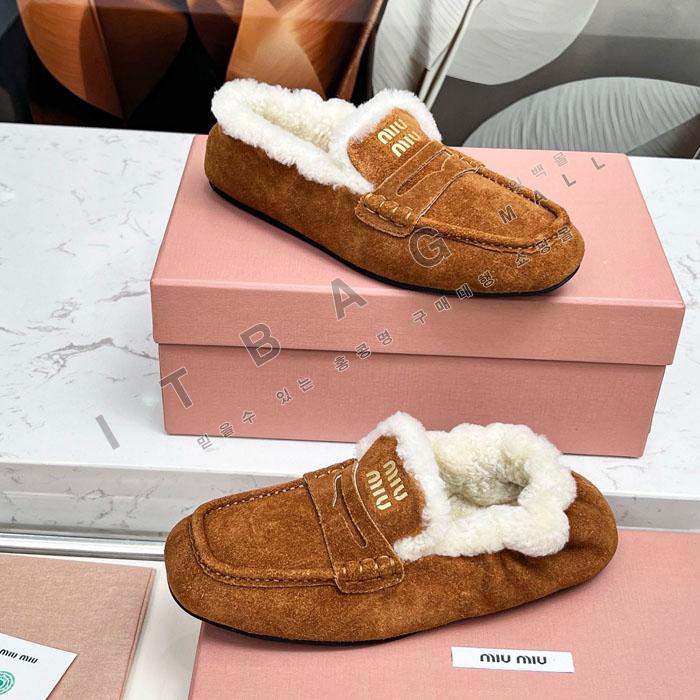�̿�̿� �� �����̵� ���� YIBU3152   25/�Ż�  2�÷�