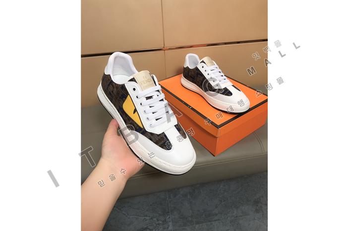 �ҵ�  ���� ����Ŀ��  MYB9101