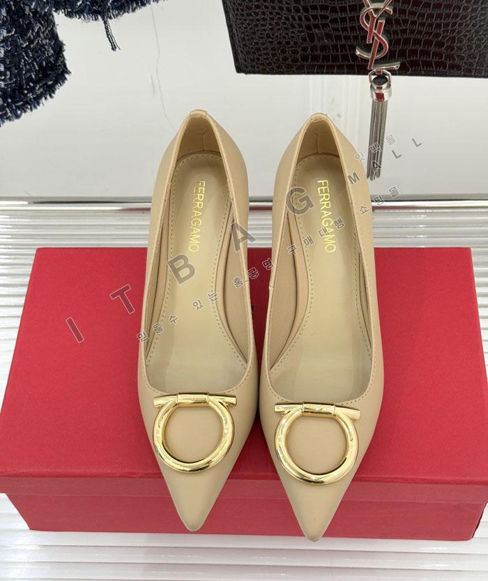 �䷹���� �ƽ� ��ġ�� ������  YF6061   25/�Ż�    2������