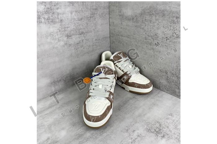 ���̺���  ���� Ʈ���̳� ����Ŀ��  YF2032 ��