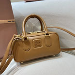 �̿�̿�  �Ƹ�ī�� ���ַ� ���׹� 5BB142-6   25/�Ż�  ����ǰX