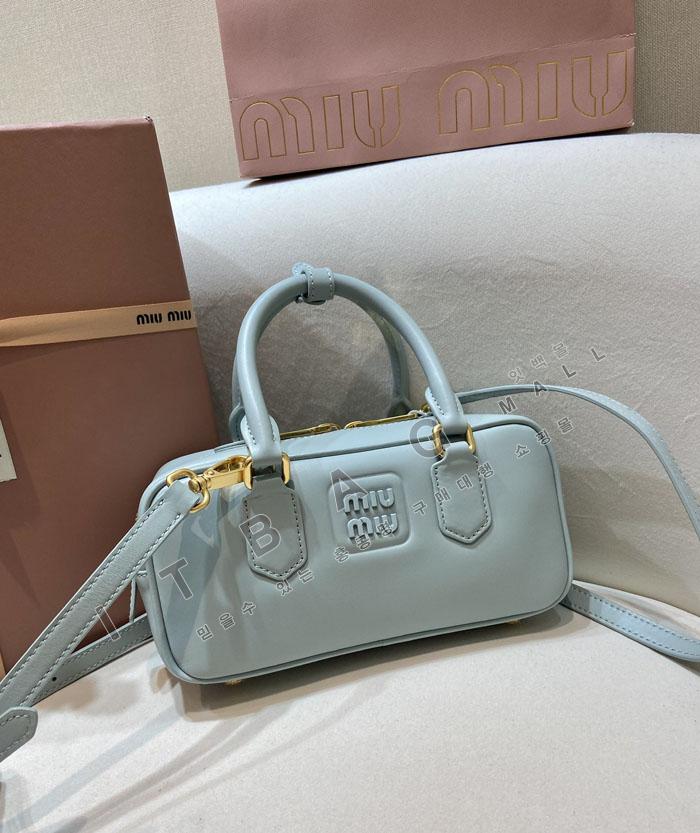 �̿�̿�  �Ƹ�ī�� ���ַ� ���׹� 5BB142-8   25/�Ż�  ����ǰX
