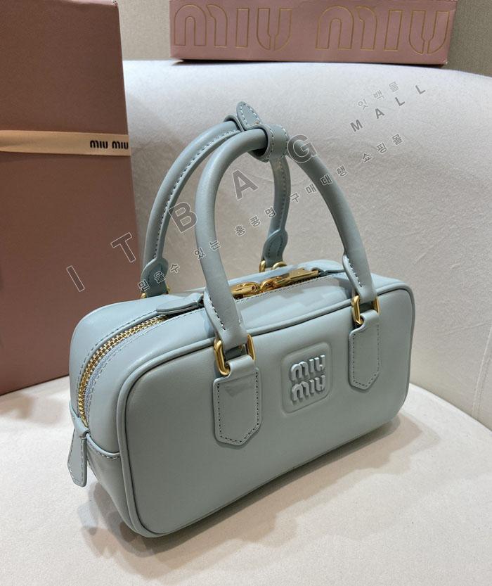 �̿�̿�  �Ƹ�ī�� ���ַ� ���׹� 5BB142-8   25/�Ż�  ����ǰX