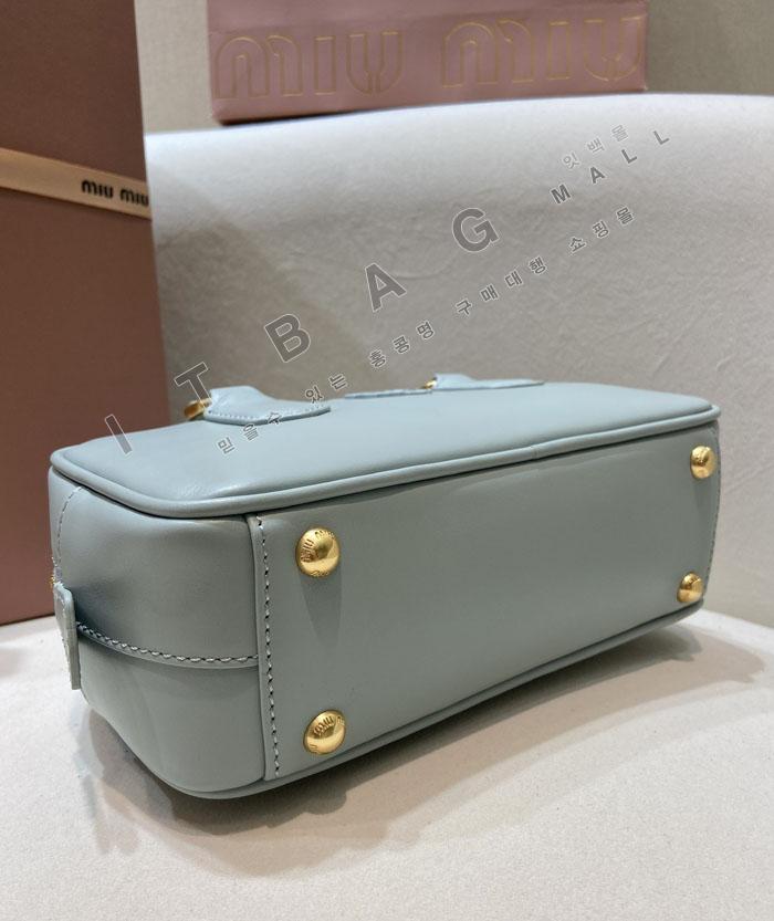 �̿�̿�  �Ƹ�ī�� ���ַ� ���׹� 5BB142-8   25/�Ż�  ����ǰX