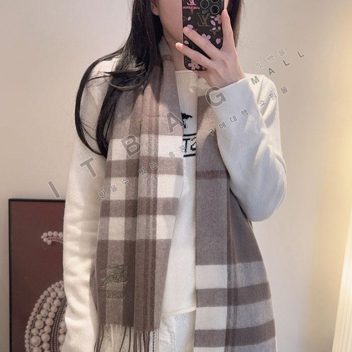 ������ ��ī��  ĳ�ù̾�  YUE2223  