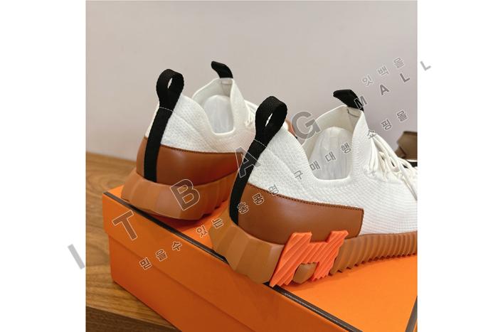 �����޽� ����Ŀ��  YF0121 ��   ��������
