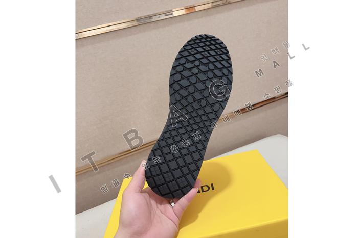 �ҵ�   ���� ����Ŀ��  YF6498-1
