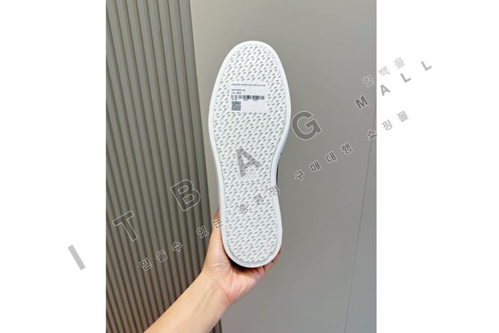 �����޽� Ignacio ����  YF6935 ��