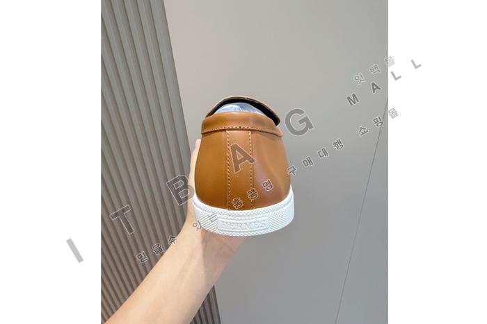 �����޽� Ignacio ����  YF6935-1 ��