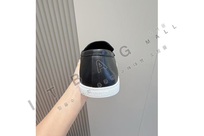 �����޽� Ignacio ����  YF6935-2 ��