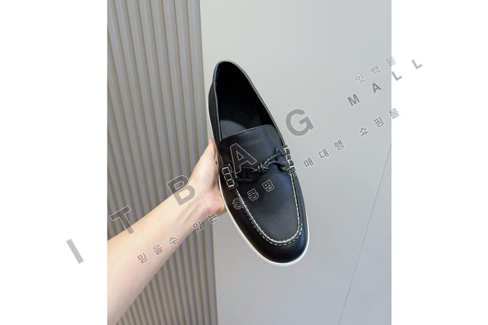 �����޽� Ignacio ����  YF6935-2 ��