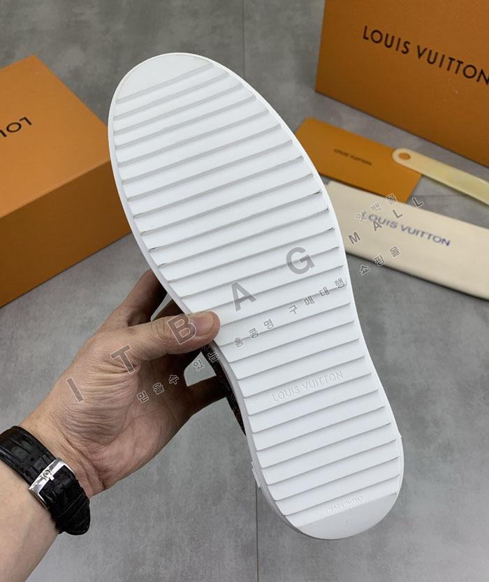 ���̺���  Ÿ�Ӿƿ� ����Ŀ��   YONG9015-1 ��  25/�Ż�   ��������