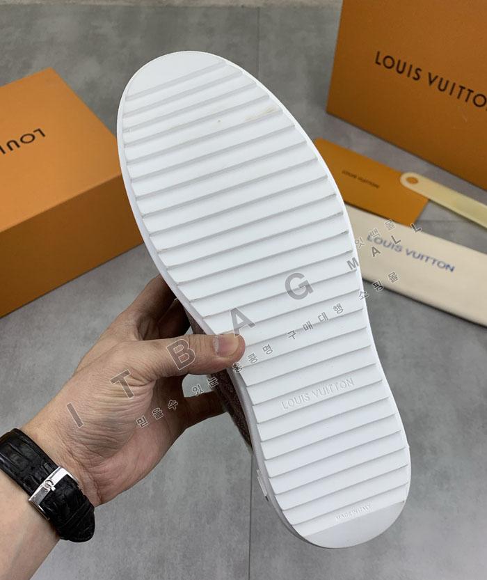 ���̺���  Ÿ�Ӿƿ� ����Ŀ��   YONG9015-2 ��  25/�Ż�   ��������