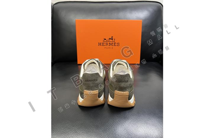 �����޽� ����  Libera ����Ŀ��  YF4946 ��