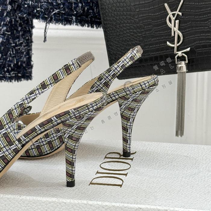 ��� ���� �� ������ ����  YONG9051-1   26/�Ż�  10CM