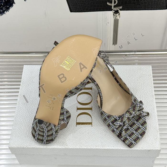 ��� ���� �� ������ ����  YONG9051-1   26/�Ż�  10CM