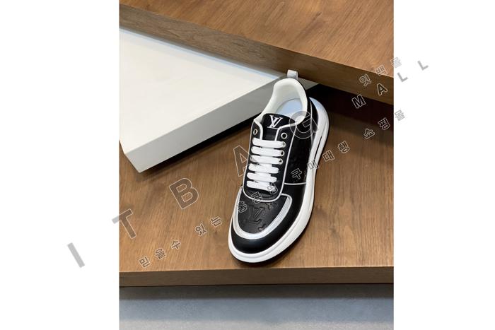 ���̺��� ���� ����Ŀ�� YF6805 ��