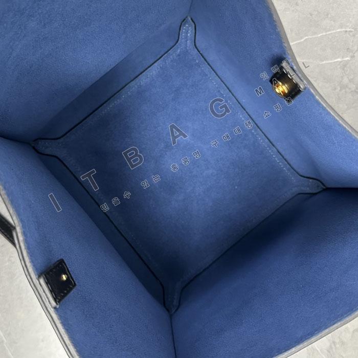 ������ ���� ť�� ��  124182-1   25/�Ż�    ����ǰX