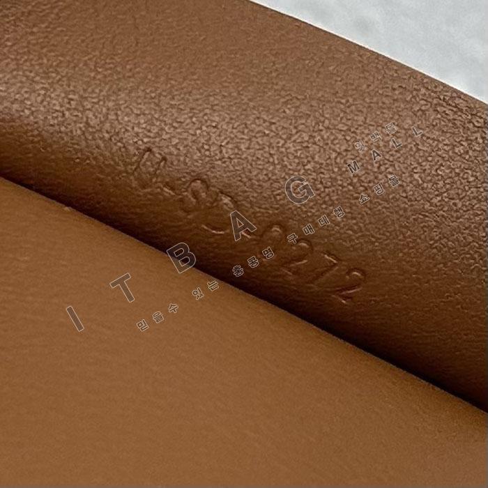 ������ ���� ť�� ��  124182-2   25/�Ż�    ����ǰX