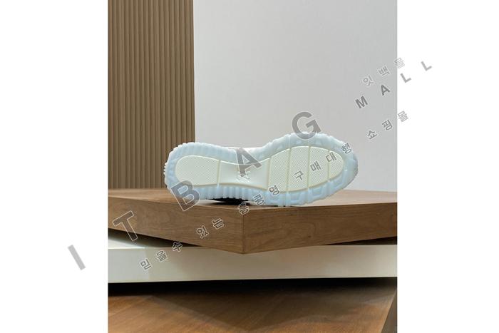 ���̺��� ���� ����Ŀ��  YF0371 ��