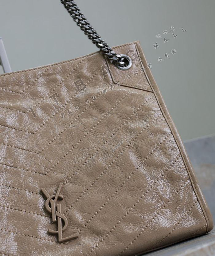�Ի��ζ�  ��Ű �̵�� ���ι� 577999-9  ������