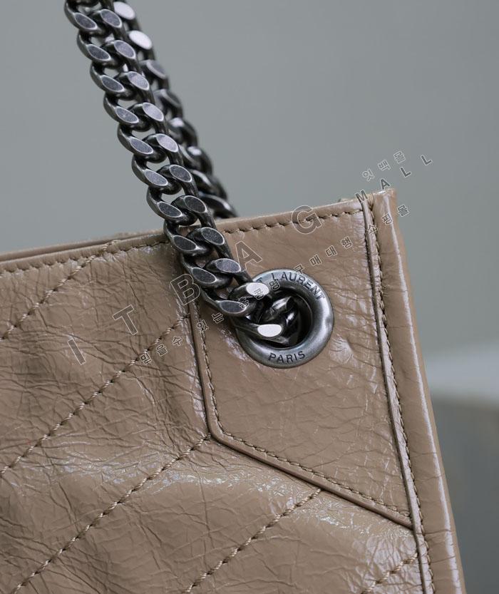 �Ի��ζ�  ��Ű �̵�� ���ι� 577999-9  ������