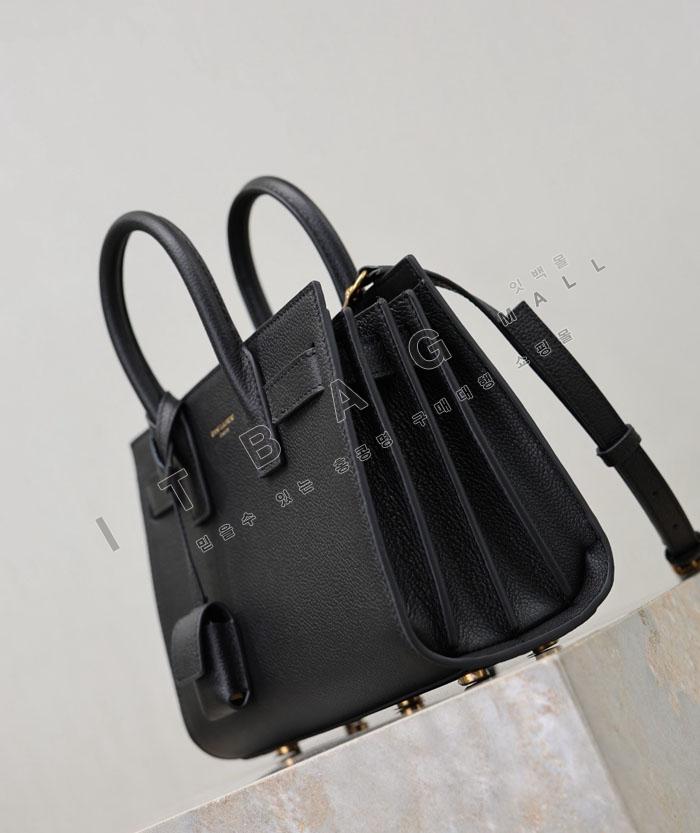 �Ի��ζ� �̴� �� �� �긣  717440  ĳ����
