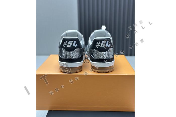 ���̺��� ����  Ʈ���̳� ����Ŀ�� SP6405