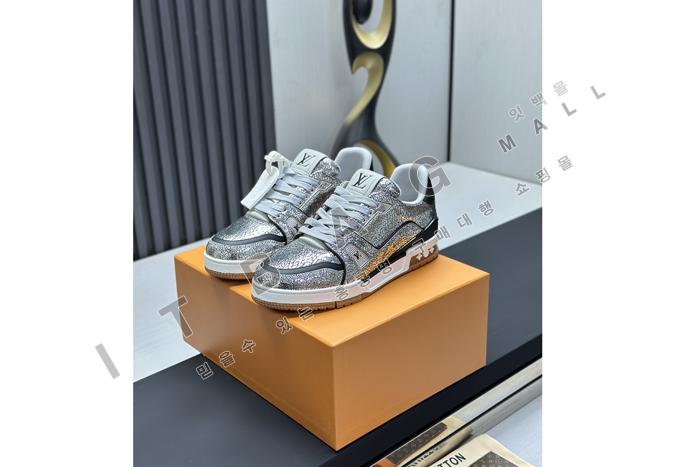 ���̺��� ����  Ʈ���̳� ����Ŀ�� SP6405