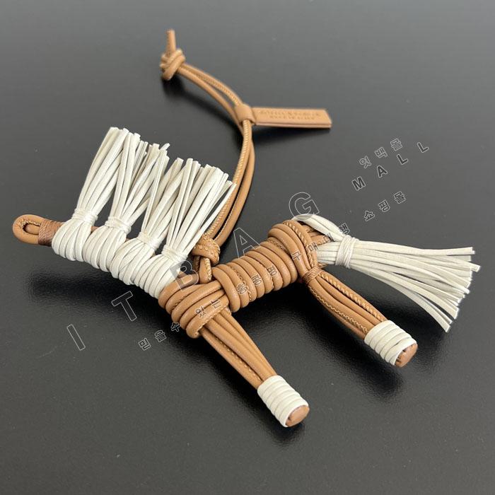 ���װ�����Ÿ  ��  SF857272    26/�Ż�  