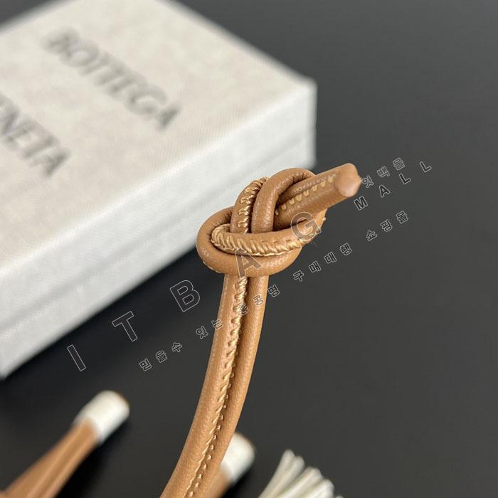 ���װ�����Ÿ  ��  SF857272    26/�Ż�  