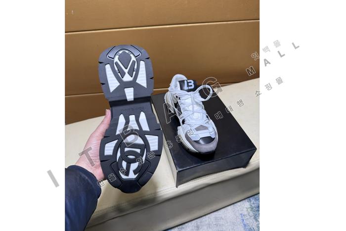 ��ü�ذ��ٳ�  ���� ����Ŀ��  MYB9407