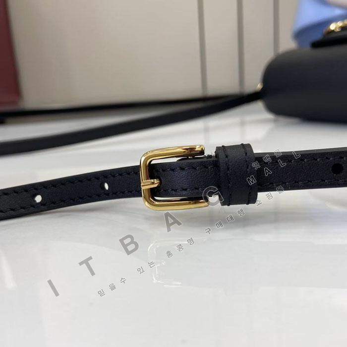 ���� Ȧ���� �̴� ũ�ν���  851620   25/�Ż�