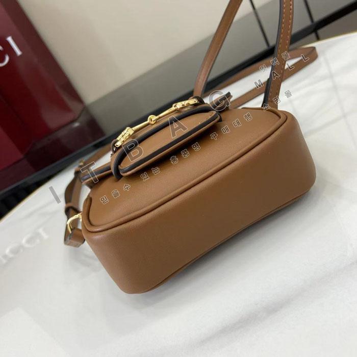 ���� Ȧ���� �̴� ũ�ν���  851620-1   25/�Ż�