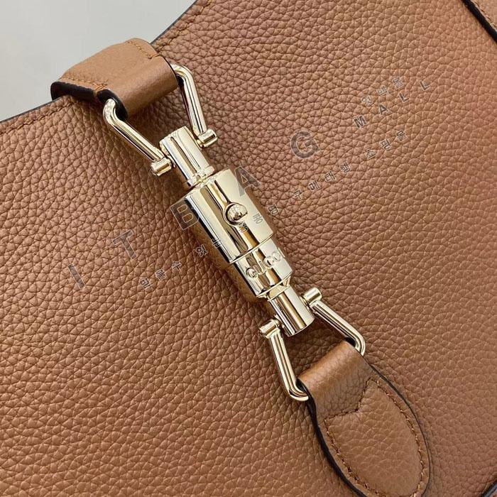 ���� ��Ű 1961  ���� ����� 810232-5     25/�Ż�