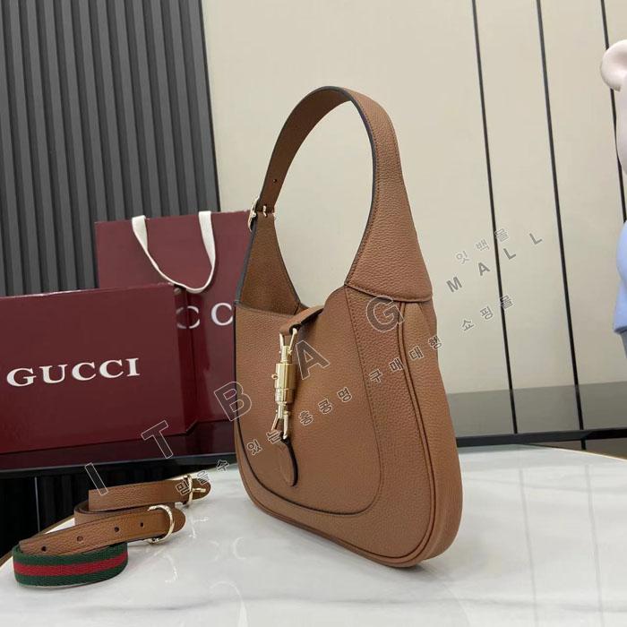 ���� ��Ű 1961  ���� ����� 810232-5     25/�Ż�