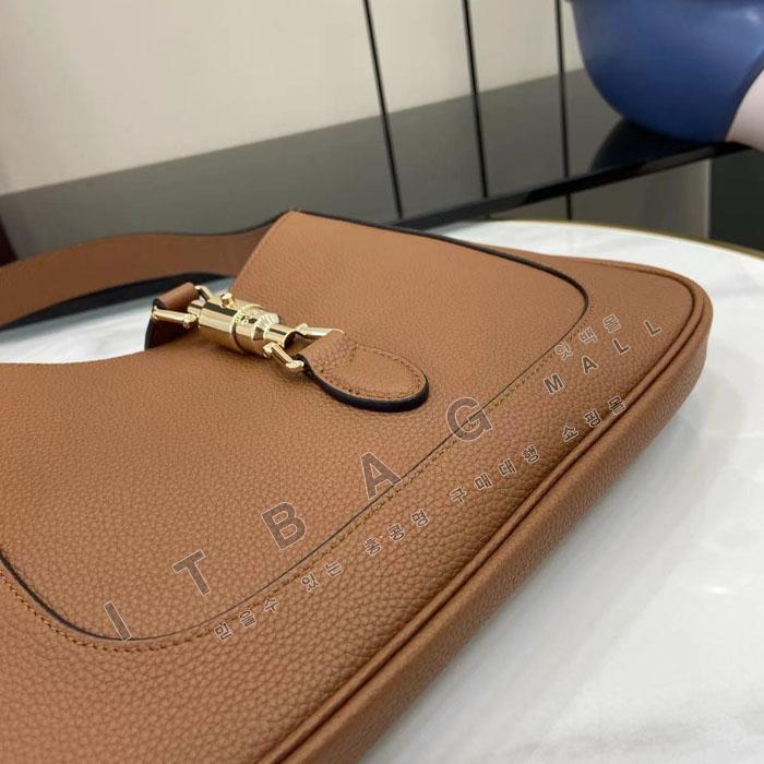 ���� ��Ű 1961  ���� ����� 810232-5     25/�Ż�