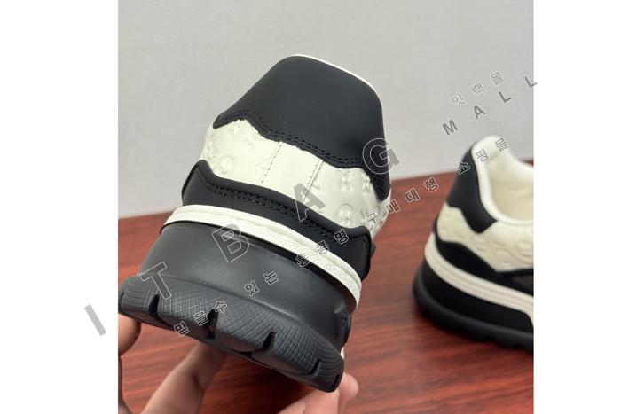 ���̺��� ���� ����Ŀ��  YF1301 ��